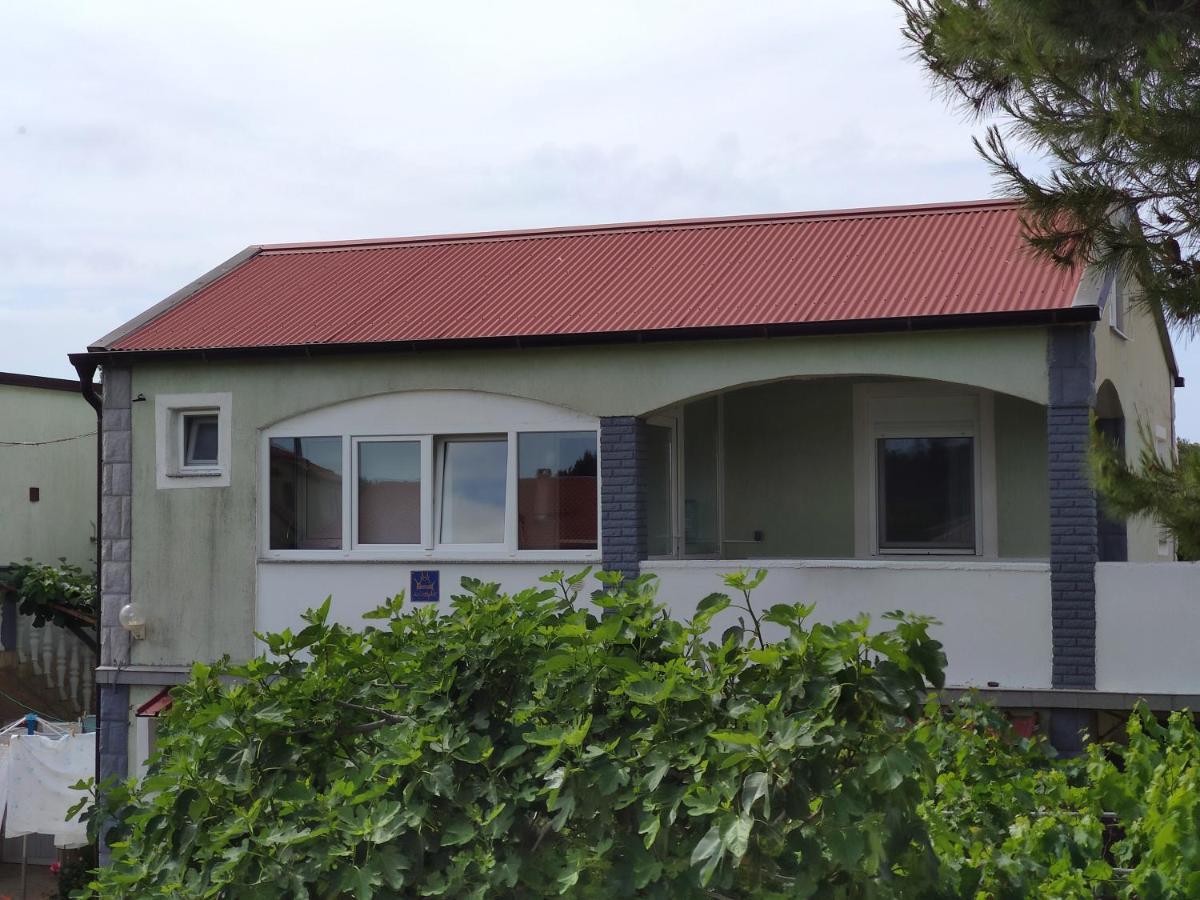 Apartman Pilcik Apartment Vir Ngoại thất bức ảnh