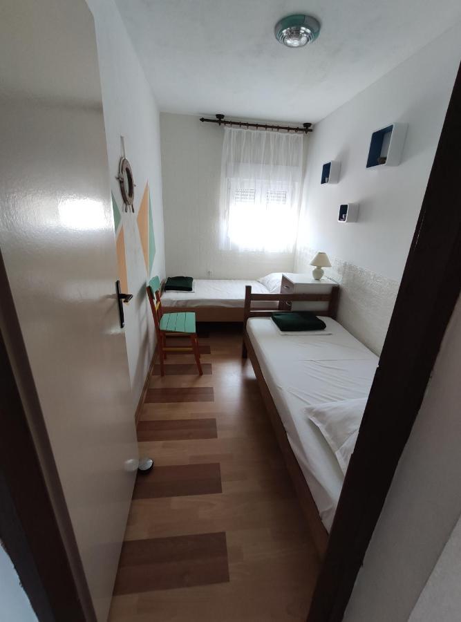 Apartman Pilcik Apartment Vir Ngoại thất bức ảnh