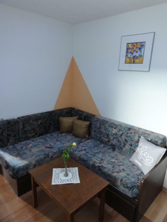Apartman Pilcik Apartment Vir Ngoại thất bức ảnh